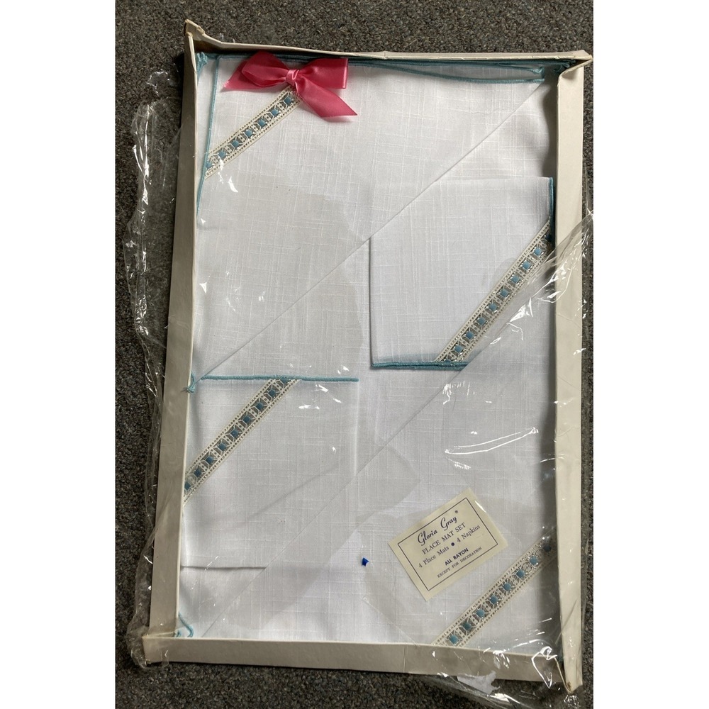 Vintage Gloria Gray Rayon 4 Placemats/Napkins & 4 Manila Hemp Placemats With Box